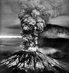 monte St. Helens en erupción
