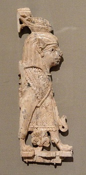 Esfinge alada de los marfiles de Nimrud