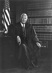 imagen del presidente del Tribunal Supremo Warren Burger