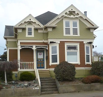 Ejemplo de una casa Queen Anne en California