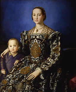 pintura de una mujer vestida de negro y dorado con un niño pequeño vestido de azul oscuro
