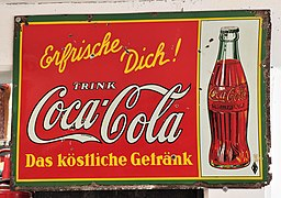 La imagen es un anuncio de Coca-Cola.