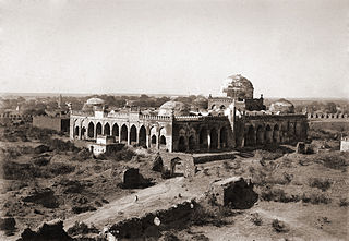 Mezquita Jami Masjid dentro de Fort Gulbarga