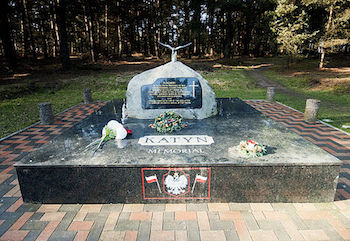 Katyn Memorial en el Reino Unido
