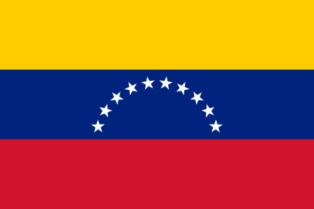 La bandera de Venezuela. Es una bandera tricolor (amarilla, azul y roja), con 8 estrellas formando un arco en el centro.