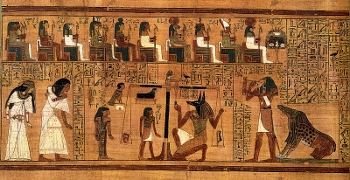 Escena egipcia del corazón de los muertos comparado con la pluma de Maat por Anubis mientras Ammut espera.