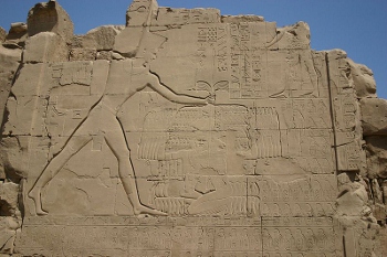 Alivio de la batalla de Megiddo en el templo de Karnak
