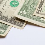efectivo utilizado para pagar el impuesto sobre las ventas obligatorio en las compras