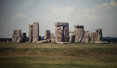 foto de Stonehenge en la campiña inglesa