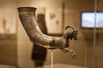 Rhyton
