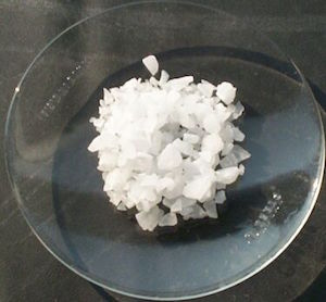 cristales de sulfato de aluminio