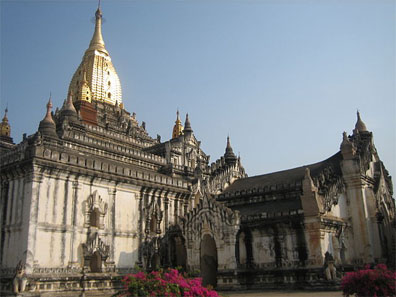 El templo de Ananda, Bagan