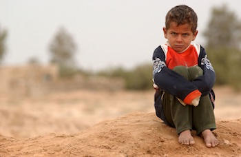 Imagen de niño enojado