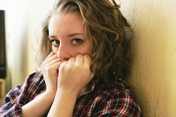 Mujer ansiosa.