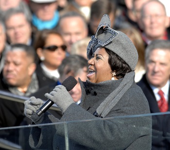 Aretha Franklin actuando en Obama