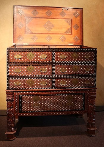 Gabinete estilo Goanese