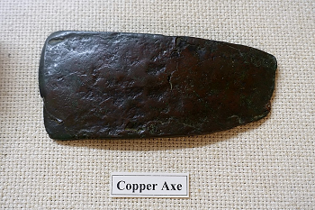 cabeza de hacha de cobre