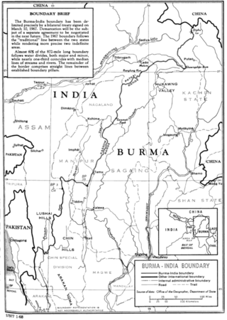 Un mapa en blanco y negro de Myanmar, China e India, que destaca el origen del río Irrawaddy y su ruta a través de Myanmar.