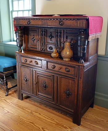 Gabinete de estilo del siglo XVII