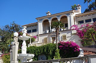 Construida en el estilo morisco del sur de España, la Casa del Sol es una de las grandes casas de huéspedes del Castillo Hearst.