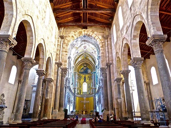 El interior de la Catedral de Cefalu