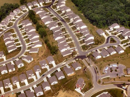 Los suburbios de Cincinnati, que muestran un ejemplo de asentamiento humano suburbano.