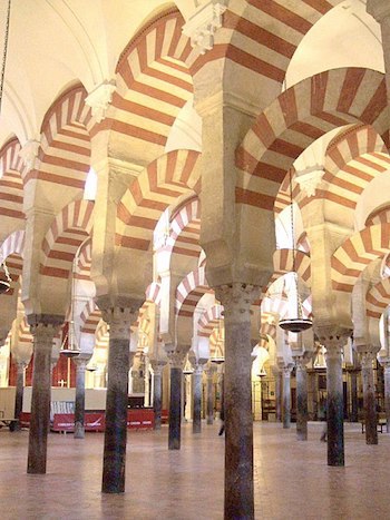 Interior de la Gran Mezquita de Córdoba