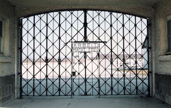 Puerta del campo de concentración de Dachau