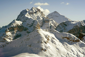 Una montaña en los Dolomitas