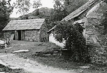 Graneros de piedra seca y casa en Noruega