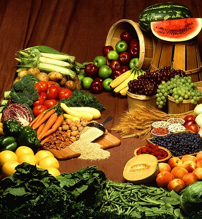 Una imagen de frutas, verduras y cereales.