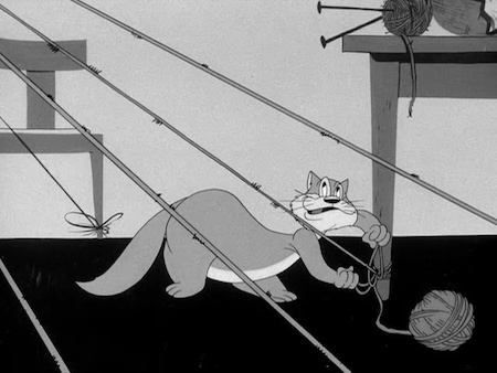 Imagen de estilo caricatura tradicional en blanco y negro que representa un gato y una bola de cuerda