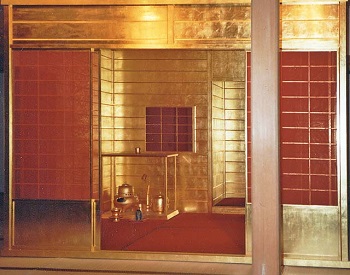 Salón de té dorado