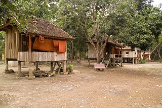 Casa sobre pilotes