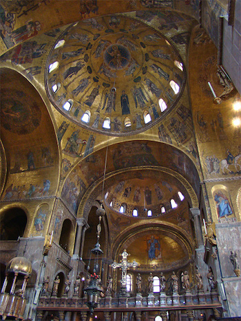 Foto del interior de San Marcos