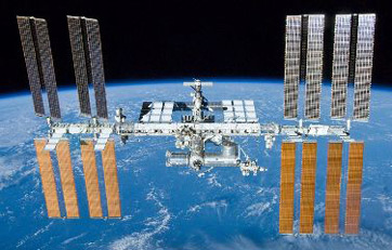 ¡La Estación Espacial Internacional (como todos los satélites) podría estar en peligro!
