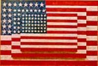Una imagen en color de Flag de Jasper John con tres banderas estadounidenses superpuestas.