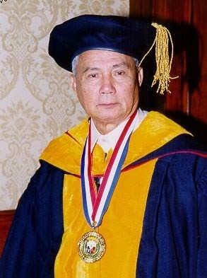 Dr. Ángel Alcalá