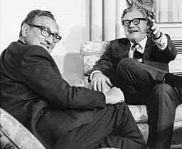 Rockefeller y Kissinger