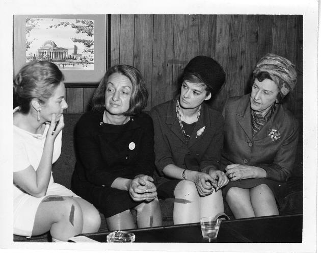 Betty Friedan y otros cofundadores de NOW