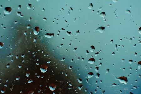Agua condensada en superficie