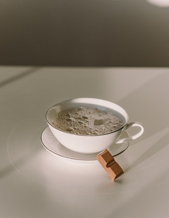 foto de una taza de café que podría ser estéticamente agradable