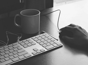 Las campañas de pago por clic que utilizan AdWords pueden enviar su mensaje directamente a quienes lo buscan.