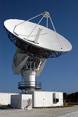 Radio telescopio en el Centro Espacial Kennedy