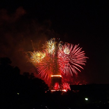 Fuegos artificiales en París