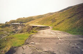 Subsidencia debajo de una carretera