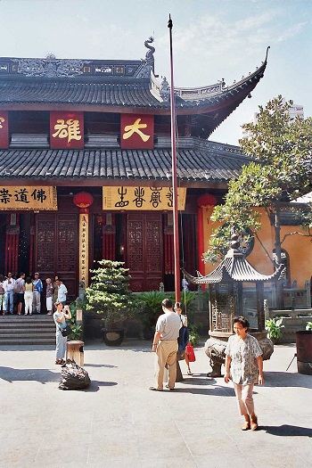 Los terrenos del Templo del Buda de Jade