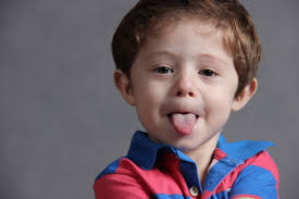 mostrar la lengua