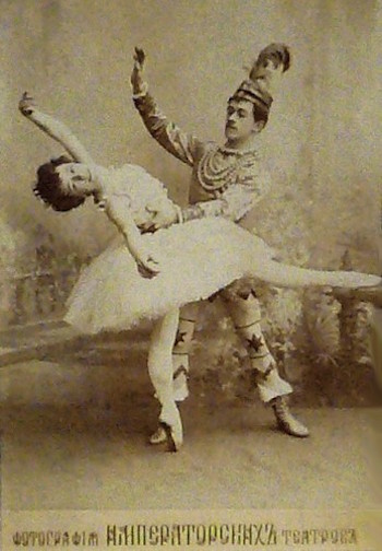 Cavalier y Sugar Plum Fairy
