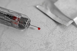 Compartir agujas intravenosas para el consumo de drogas es un factor de riesgo para desarrollar hepatitis B